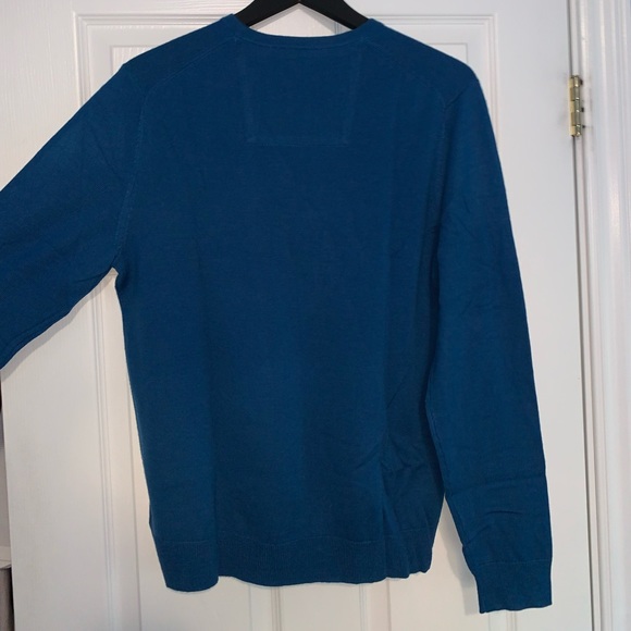 Calvin Klein Sweater - Picture 5 of 6
